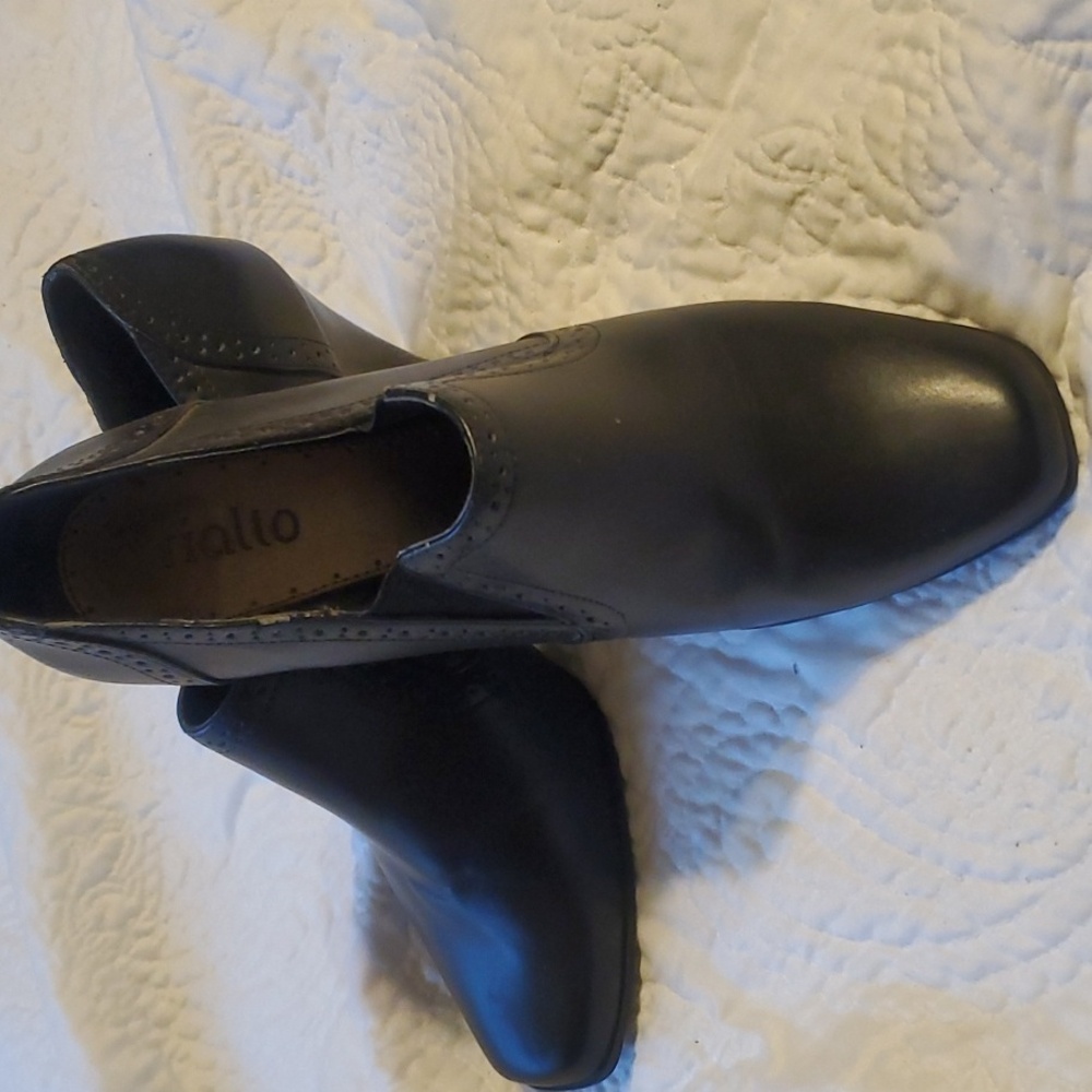 Black Rialto heels - Picture 3 of 4